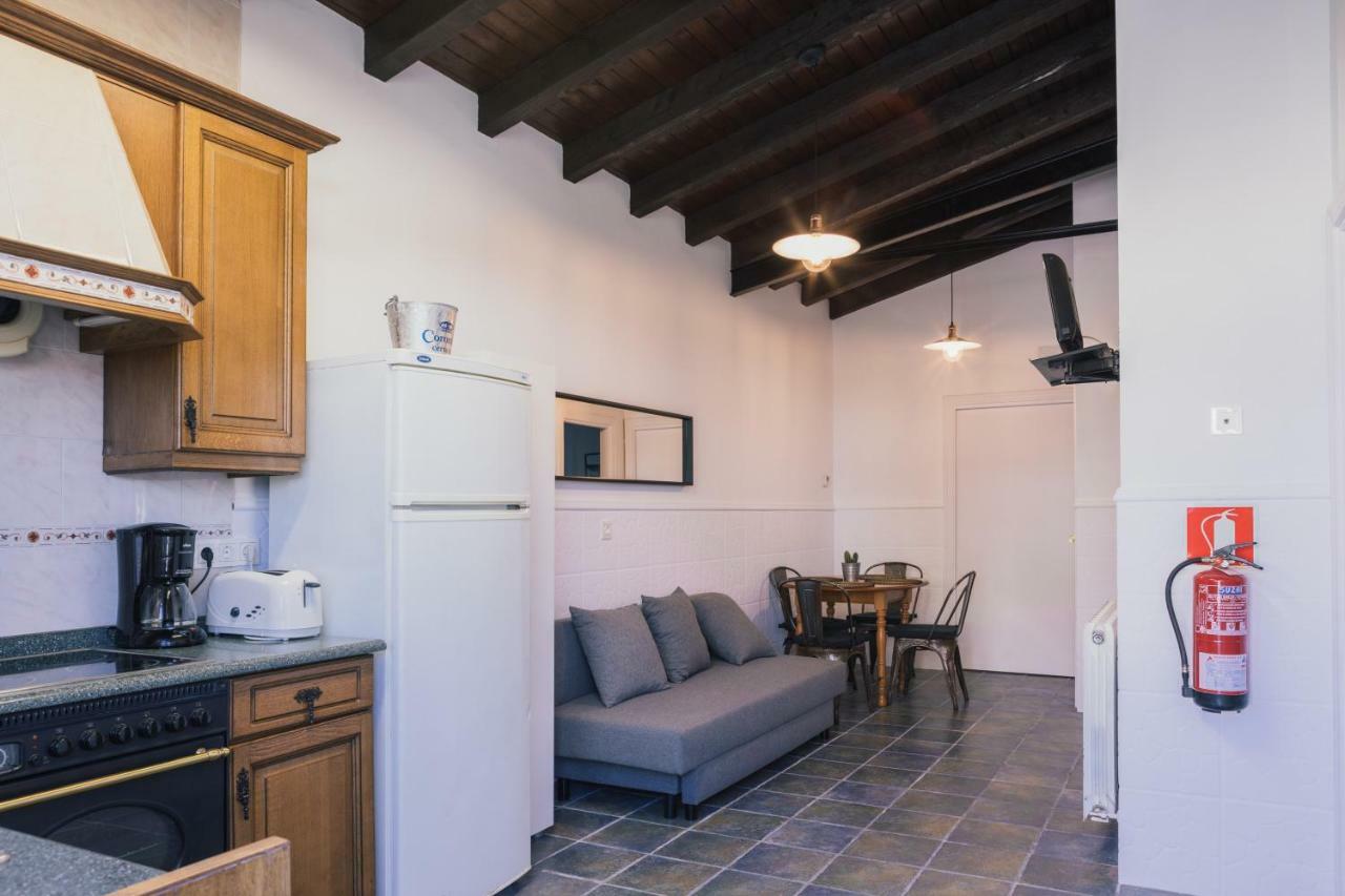 Makala Apartamentuak Villa *